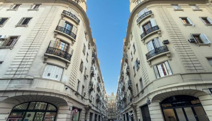 Pasaje Rivarola: el rincón parisino de Buenos Aires que busca convertirse en un nuevo polo cultural