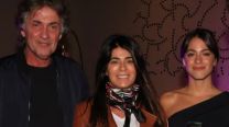 Tini Stoessel, Alejandro Stoessel y Mariana Muzlera