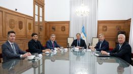 Diego Santilli junto con Martín Llaryora, Maximiliano Pullaro, Rogelio Frigerio, Gustavo Coria y Manuel Calvo.