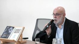 El escritor y docente, Oscar Conde. 