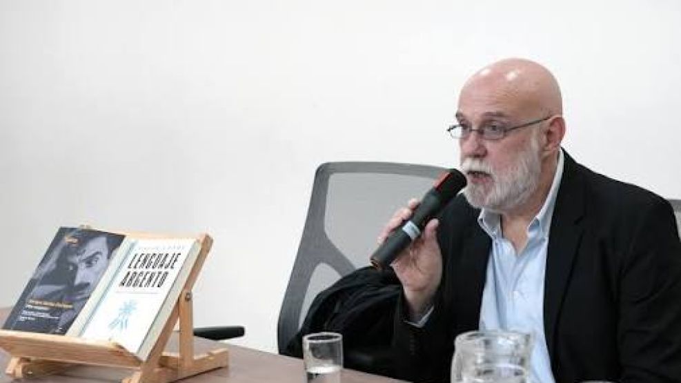El escritor y docente, Oscar Conde. 