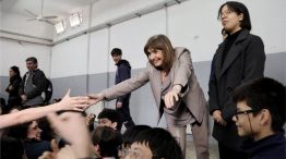 En su visita a un colegio, Patricia Bullrich propuso otorgar mayor "libertad" a los alumnos