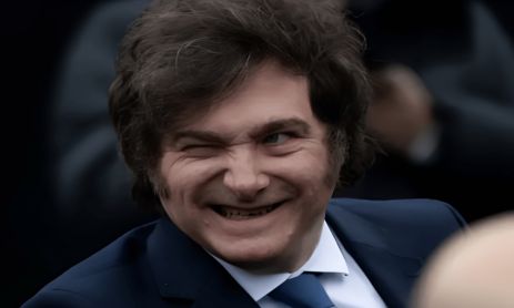 Javier Milei guiña el ojo 28082026
