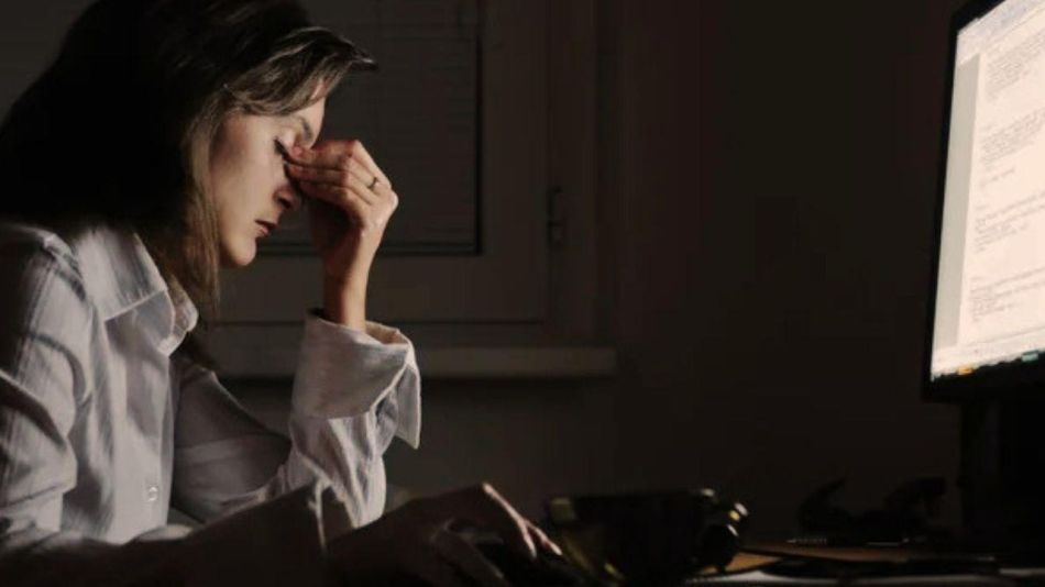 Mujeres y Psicología: el costo de poder con todo, todo el tiempo