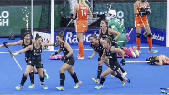 Las Leonas rompieron la pared en Amstelveen: derrotaron a Países Bajos y quebraron medio siglo de paridad