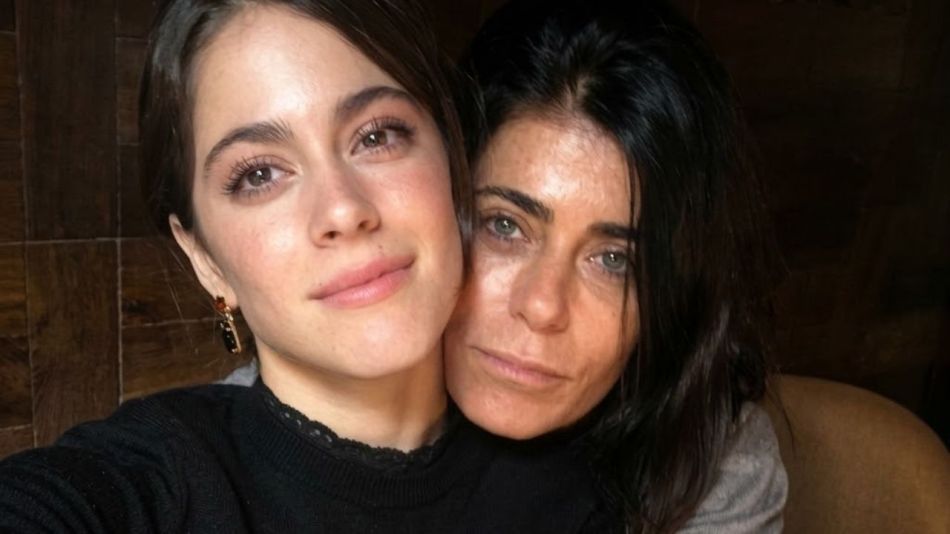 Tini Stoessel junto a su mamá, Mariana Muzlera