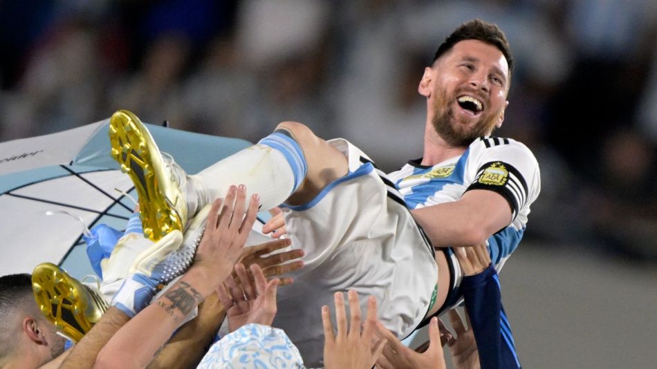 El F tbol Y Otros mbitos Reaccionan Al Retiro De Lionel Messi De La el-f-tbol-y-otros-mbitos-reaccionan-al-retiro-de-lionel-messi-de-la
