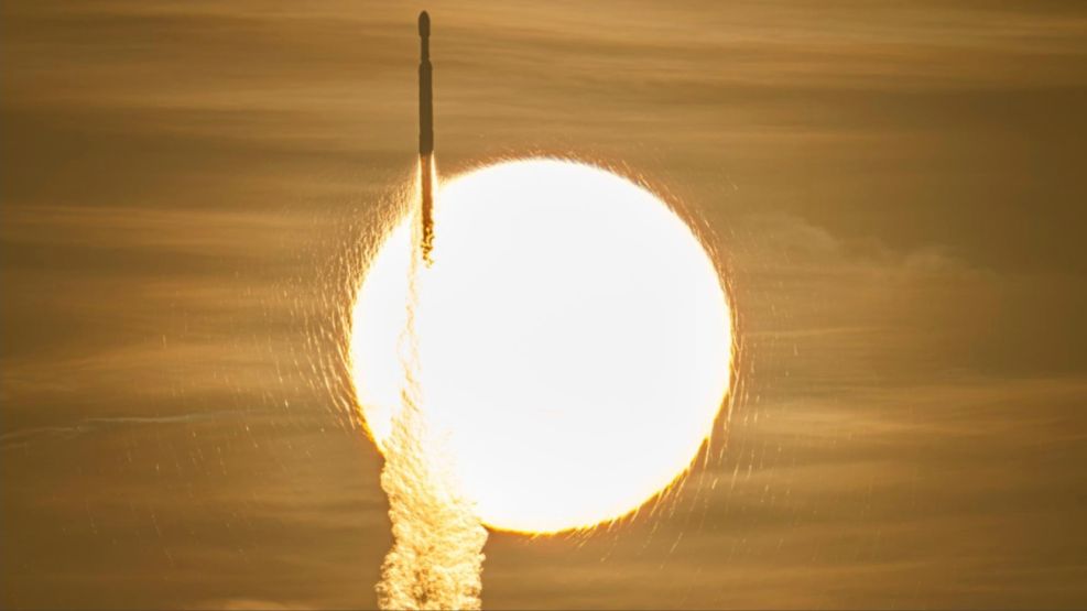 Cómo es el potente cohete Falcon Heavy con el que la NASA lanzó el telescopio Roman
