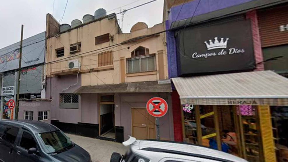 Desalojo en una sinagoga de Flores