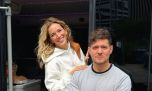 Entramos al living de Luisana Lopilato y Michael Bublé en Canadá: ladrillo inglés, espacio reservado para la música y fotos minimalistas