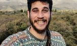 El nuevo proyecto de Momo, el hijo hippie de Julián Weich: bajo el sol, rodeado de plantas exóticas y con alto riesgo