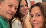 Rosario y Julieta Ortega visitaron la primera casa de su papá, Palito Ortega, y recorrieron el lugar donde creció: "Tucu book"