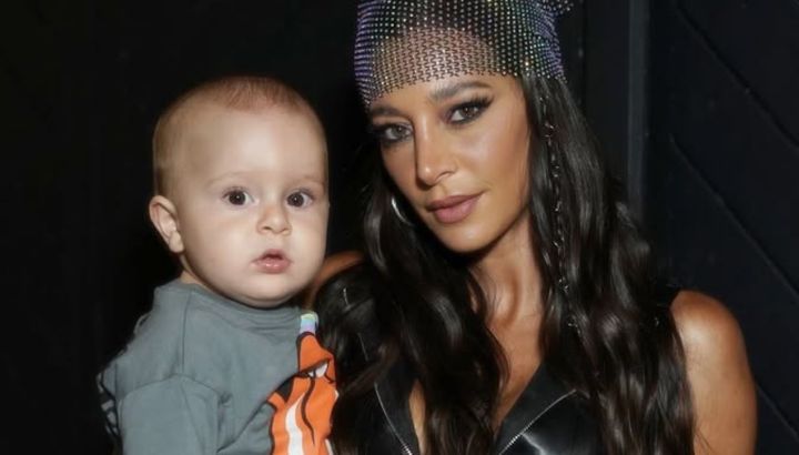 Sol Pérez mostró el primer paseo de su hijo Marco en bicicleta