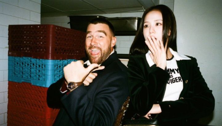 Tommy Hilfiger reúne a estrellas para su nueva campaña en The Plaza Hotel: Travis Kelce, JISOO, Gigi Hadid, Peggy Gou, y más