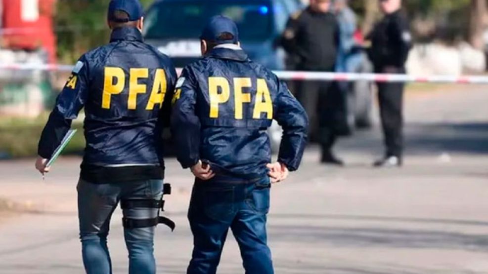 agentes-policia-federal-2