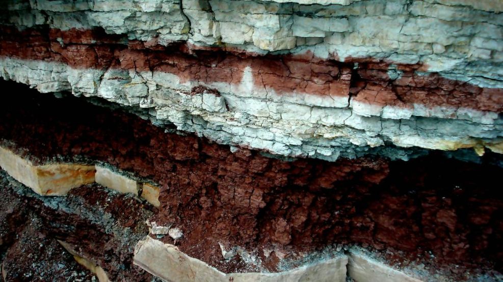 Científicos descubren seis estructuras misteriosas en las profundidades de la Tierra