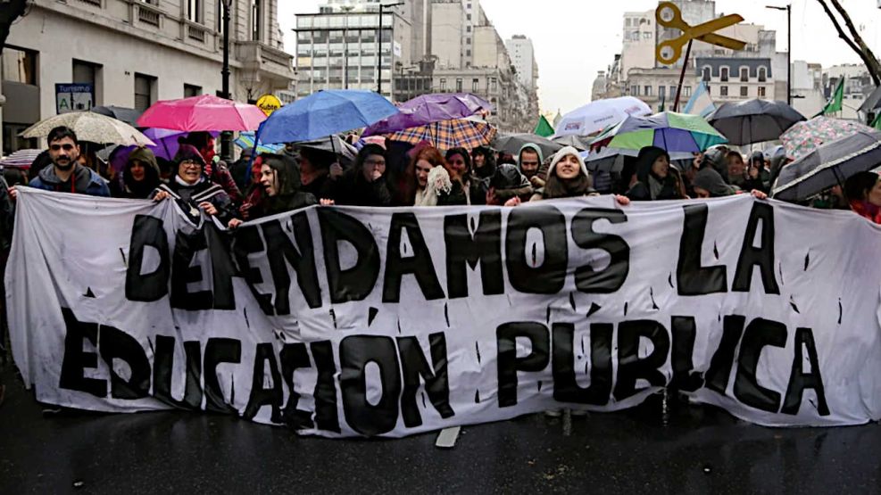 Gremios universitarios pararán este miércoles 01092026