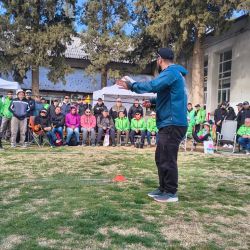 El pasado 29 de agosto, la Ciudad Deportiva de Neuquén recibió la primera edición de Expo Deportes, una jornada que reunió diferentes disciplinas, exhibiciones y actividades pensadas para acercar el deporte a la comunidad. Entre todas esas propuestas apareció, por primera vez, el fly cast.