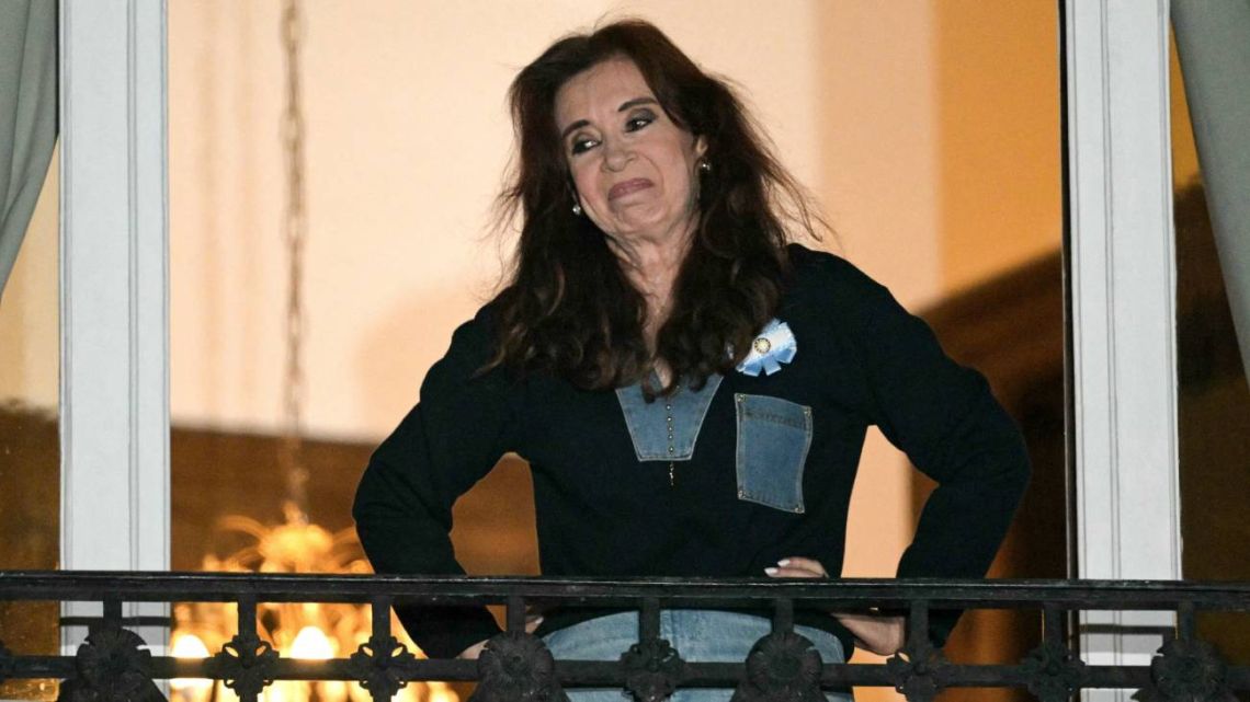 El Estado deberá pagar casi US millones a los abogados de Cristina Kirchner El Estado deberá pagar casi US millones a los abogados de Cristina Kirchner
