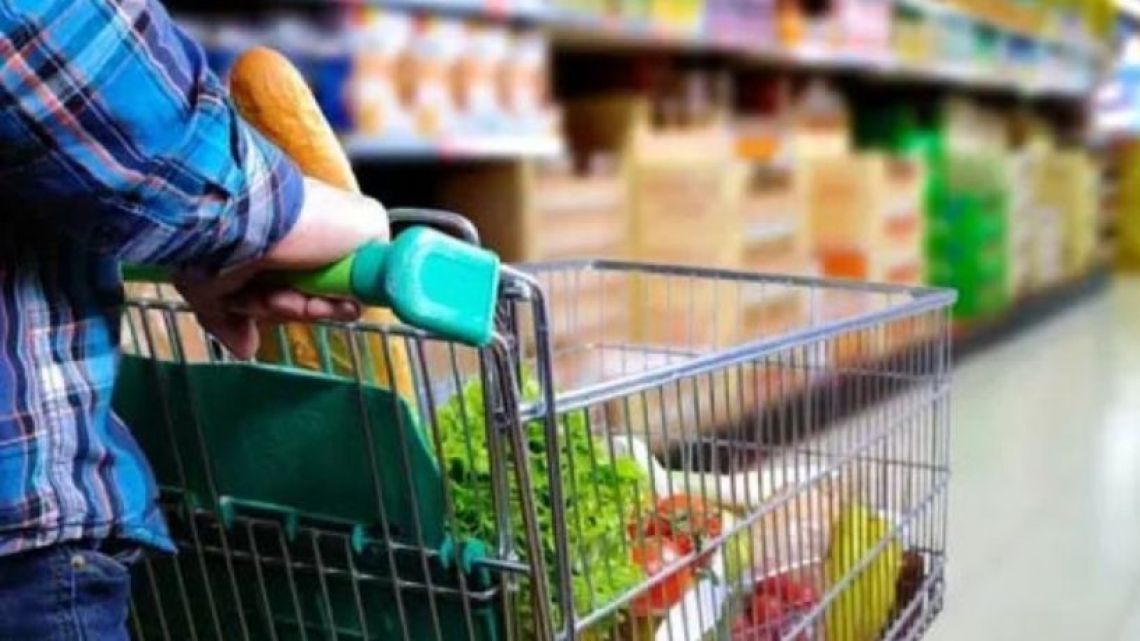 La «nueva pobreza»: por qué la baja de la inflación aún no impacta en la economía familiar