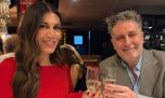 Así es la casa de Flor de la V y Pablo Goycochea: biblioteca, muebles clásicos y paredes empapeladas