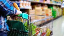 La "nueva pobreza": por qué la baja de la inflación aún no impacta en la economía familiar