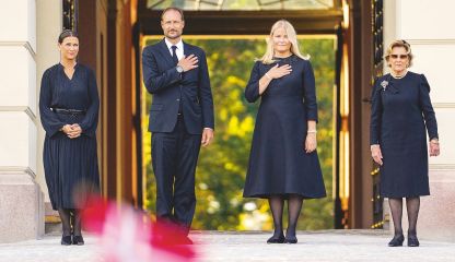 Con capilla ardiente en el Palacio Real y una multitud en las calles de Oslo, Noruega despidió a Harald V