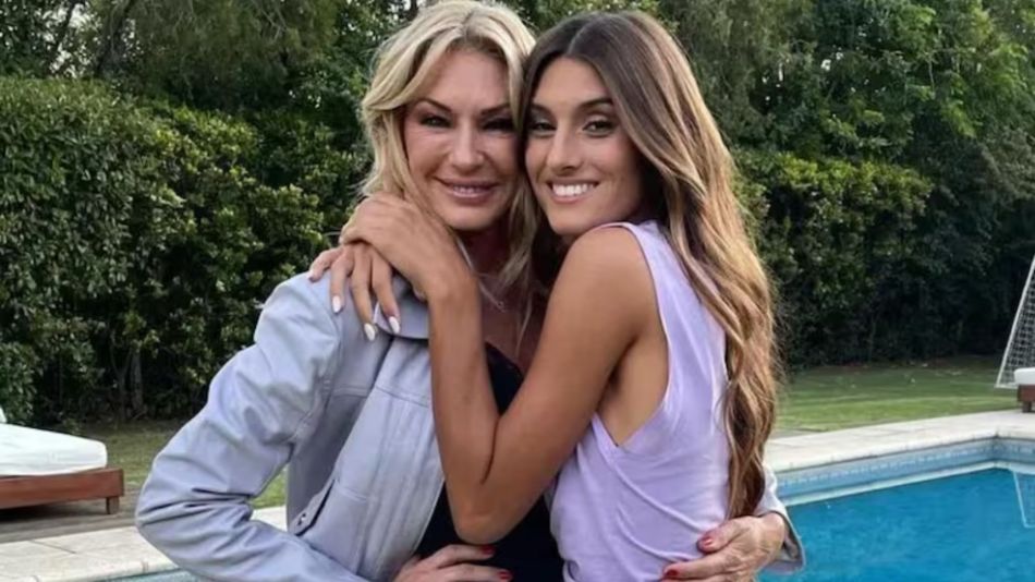 Lola y Yanina Latorre