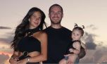 Entramos a la habitación de Alaia, la hija de Alexis Mac Allister y Ailén Cova: casita de tela, juguetes Montessori y alfombra nórdica