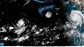 Tres ciclones avanzan en simultáneo sobre el océano Pacífico, impulsados por el fenómeno El Niño