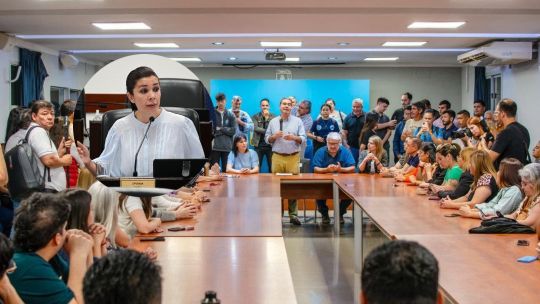 El PJ rompió con Katia Blanc tras su voto contra las PASO: la acusó de “traición”