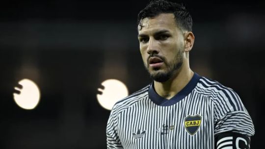 Boca sufre por Leandro Paredes: se resintió del isquiotibial y aguardan los estudios