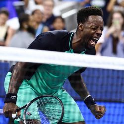 El francés Gael Monfils celebra tras derrotar al paraguayo Adolfo Daniel Vallejo durante el partido de primera ronda individual masculino del Abierto de Estados Unidos, disputado en el Centro Nacional de Tenis USTA Billie Jean King de Nueva York. | Foto:CHARLY TRIBALLEAU / AFP