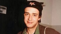 A 12 años de la muerte de Gustavo Cerati, su hermana Laura compartió una foto inédita: “Jugando a ser un superhéroe”