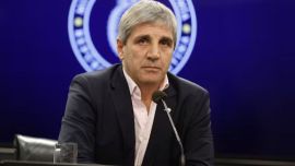 Caputo celebró un récord de exportaciones PyME en 13 años, pero las ventas en el mercado interno siguen en baja