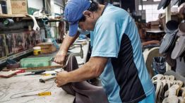 050926_trabajo_manual_fabrica_pyme_grassi_g