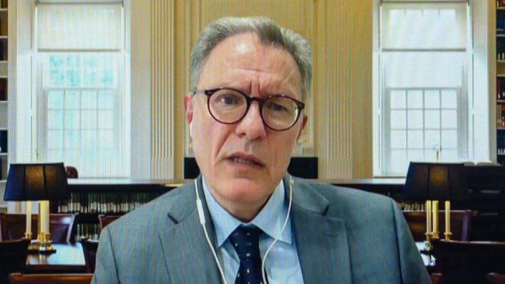 06_09_2026_luciano_floridi_helenaobregon_g