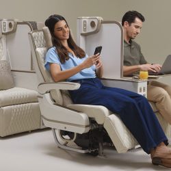El nuevo asiento Premium Economy de Emirates.