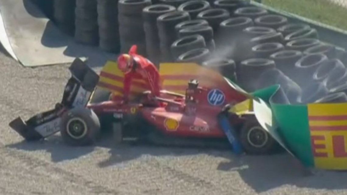 Leclerc se somete a estudios tras el fuerte choque y peligra su presencia en el GP de España
