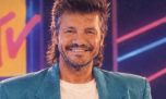 Los famosos y la moda viral de subir sus fotos con look 80