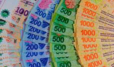pesos argentinos