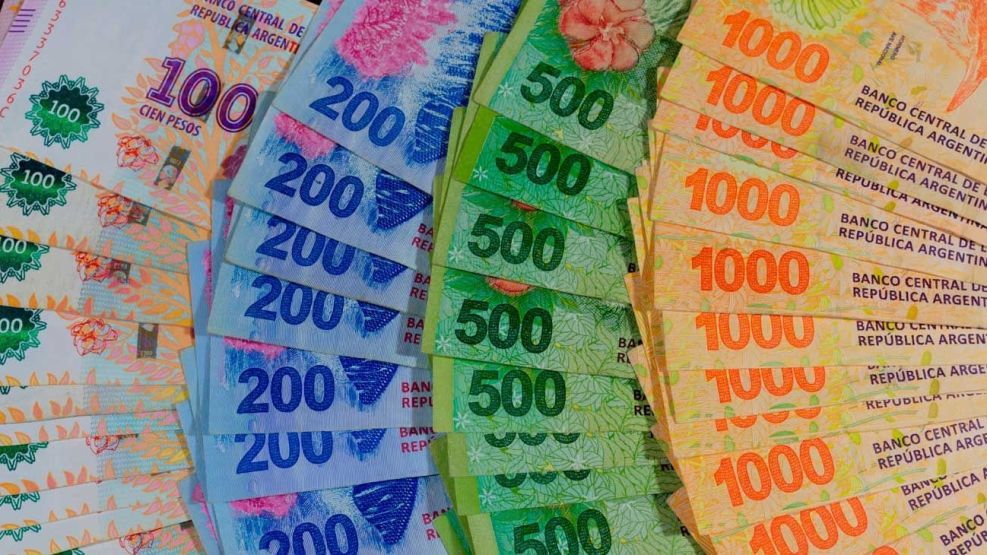 pesos argentinos