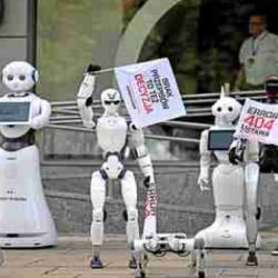 La marcha organizada por Democratism busca lanzar el debate sobre cómo la IA y la robotización afectan al mercado mundial del trabajo humano.