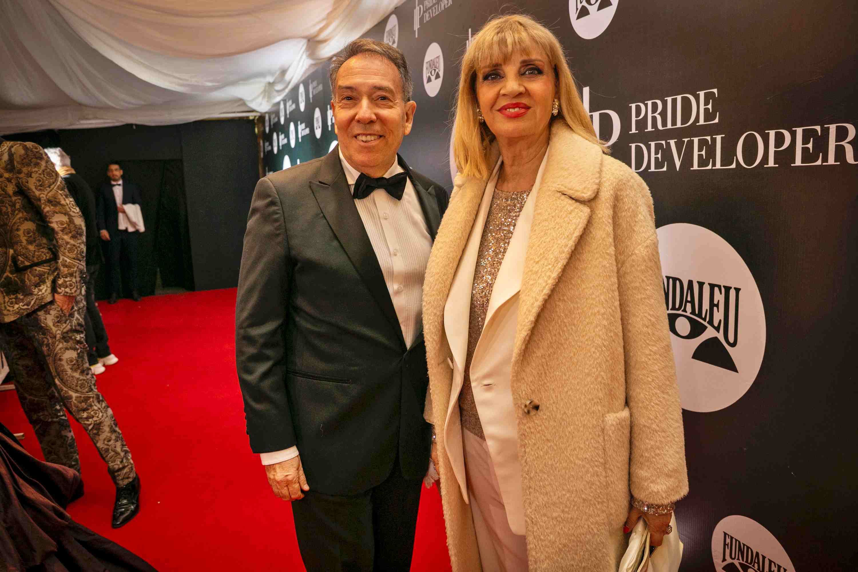 Gala Fundaleu 2026: Alejandro Veroutis y Teté Coustarot.