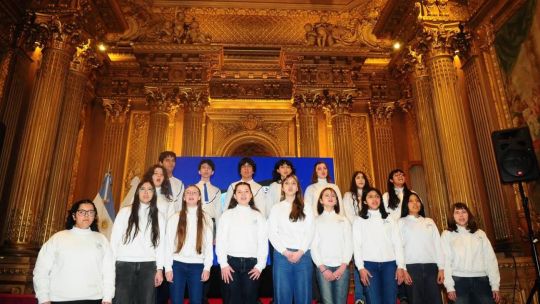 El Coro Nacional de Niños volvió a cantar en los Premios Perfil y protagonizó uno de los momentos más emotivos de la noche