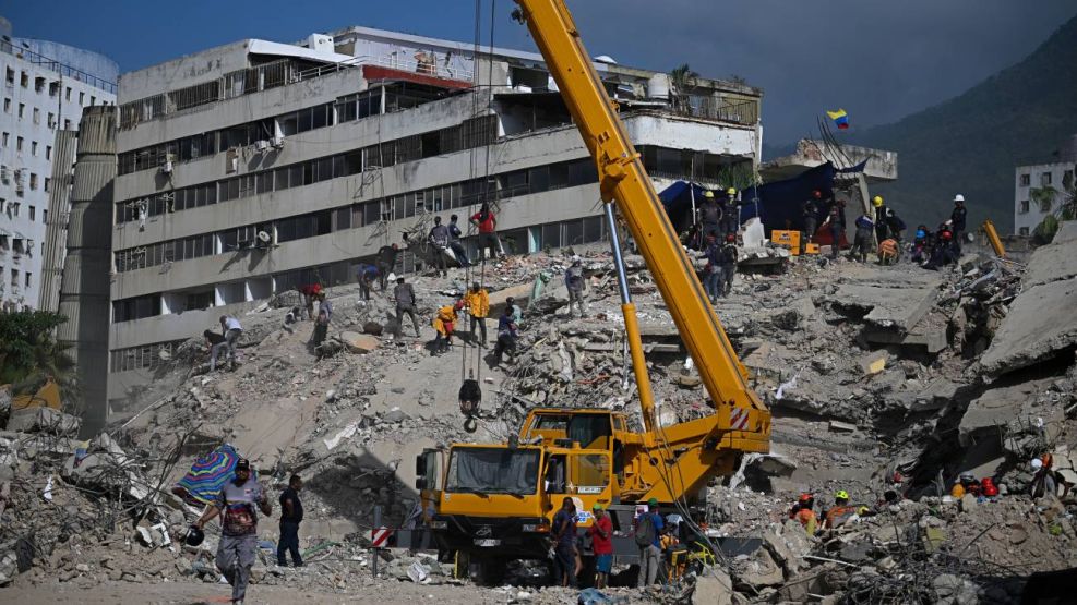 Venezuela demolerá 39 edificios dañados por el doble terremoto de junio
