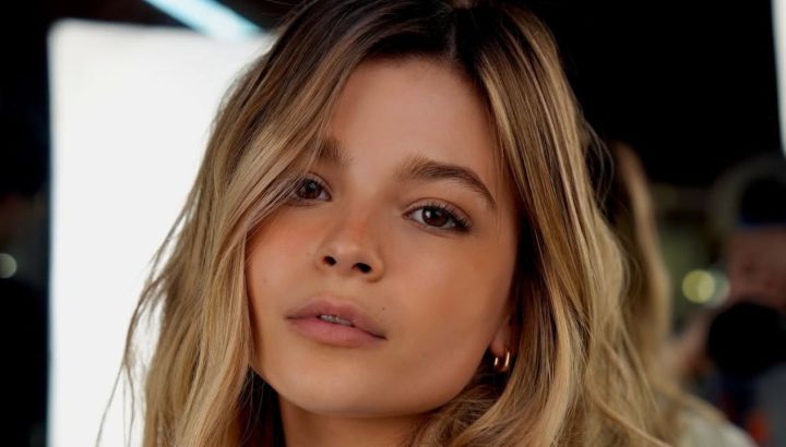 Muna Pauls, la hija de Agustina Cherri, mostró cómo elevar un look minimalista con accesorios protagonistas