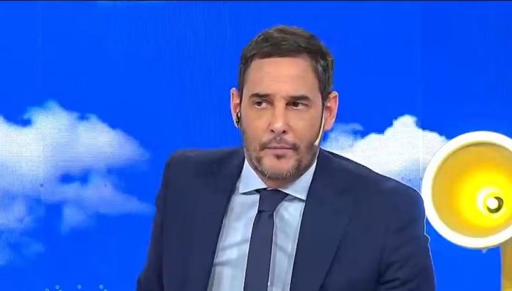 Rodrigo Lussich, completamente furioso luego de que lo acusaran de faltar a Intrusos por reunirse en otro canal: "Pedazo de infradotado"