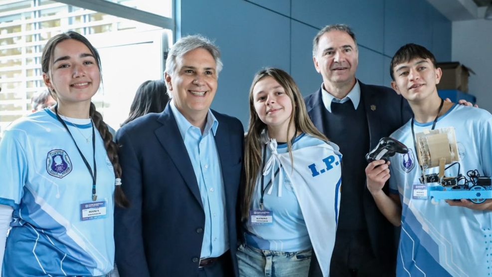 Llaryora y el ministro de Educación - pruebas PISA