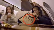 Flytini: las imágenes de Tini Stoessel en el avión de Scatturice